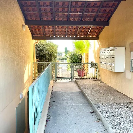 Appartement Sanary Vue Mer Au Calme Exterior photo